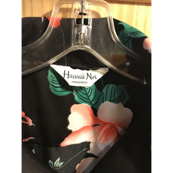 Hawaii Nei Honolulu Vintage Men’s L Black Floral Short Sleeve Button Shirt - Picture 2 of 12